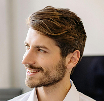 Portræt af CTO Michael Brennan, fintech krypto teknologileder